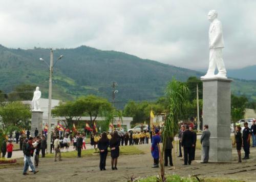 Los dos monumentos están ubicados cerca a la Universidad Nacional de Loja. Foto: Cortesía Municipio de Loja.