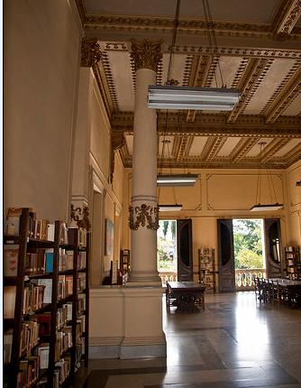 Sala de lectura segunda planta Biblioteca Provincial Martí